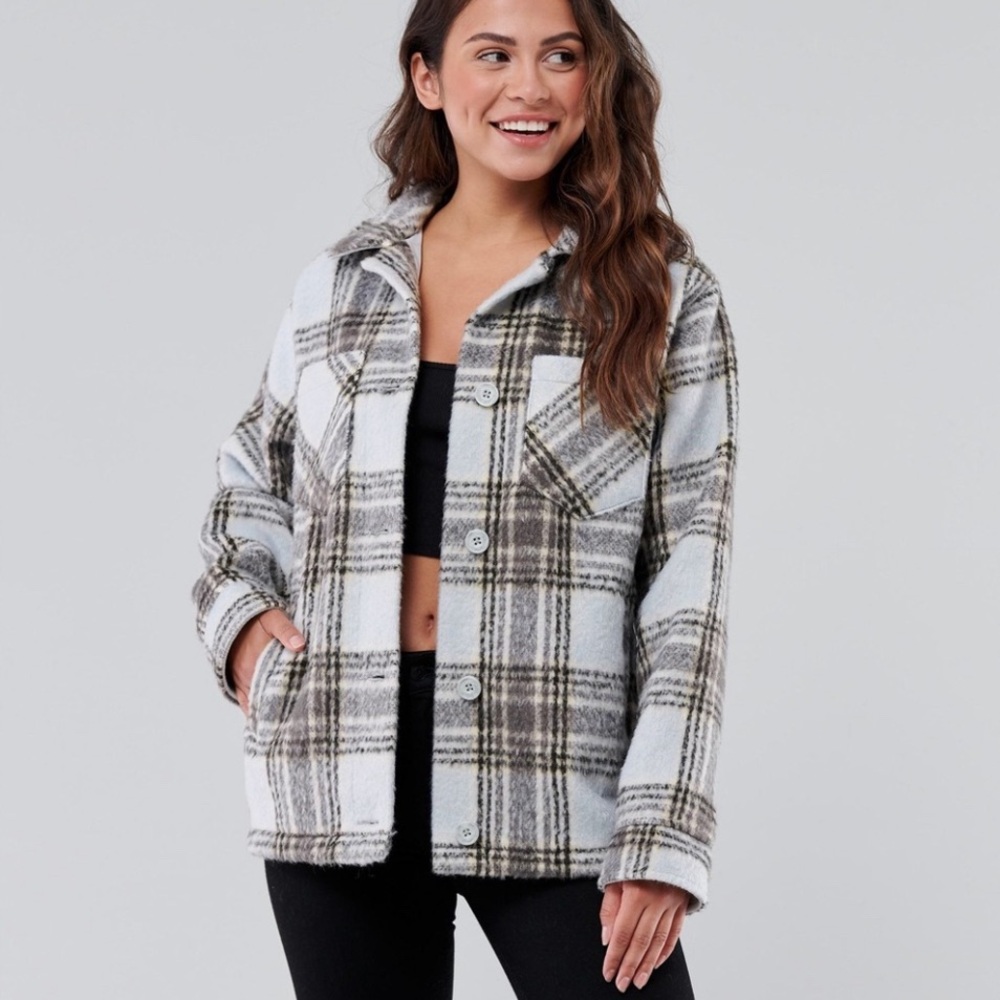 Hollister cozy plaid jacket Size S